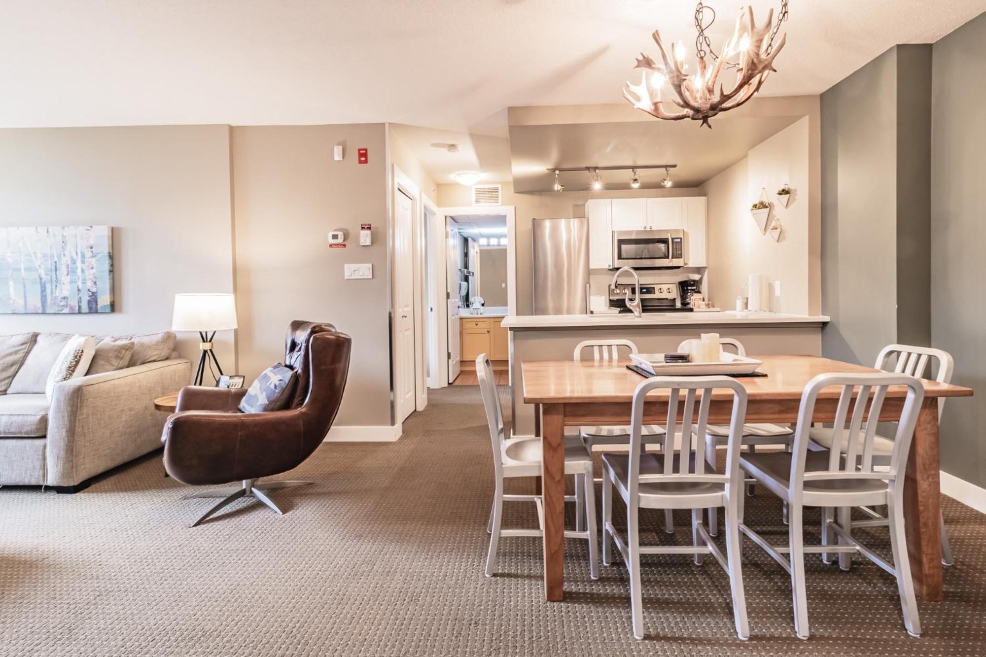 Cascade Lodge By Elevate Vacations Уислър Екстериор снимка